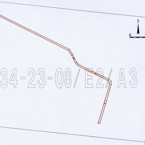 Obr. 28: Lednice – zámek 2005. Lokalita č. 1 – podlist 34-23-08/E2/A3. Plán prozkoumaných ploch a dokumentovaných situací ve V části zámeckého parku (červená barva – obvod ploch, šedá barva - kamenné relikty, světlehnědá barva – kamenocihelné relikty, oranžová barva – cihelné relikty, světlemodrá barva – podlahy a pochozí úrovně, tmavomodrá barva – hroby, fialová barva – kanály a stoky; zhotovil P. Vitula).
